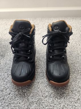 Timberland AUTHENTIC Kids Black and Brown Lace-Up Outdoor Boots